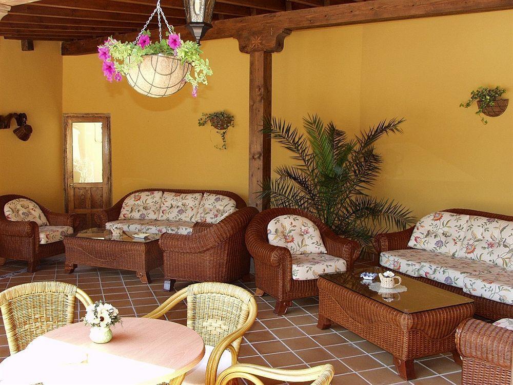 Hotel La Molinuca Alles Exterior photo
